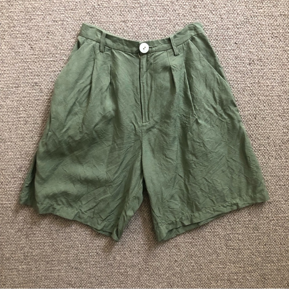 Esby Linen Shorts